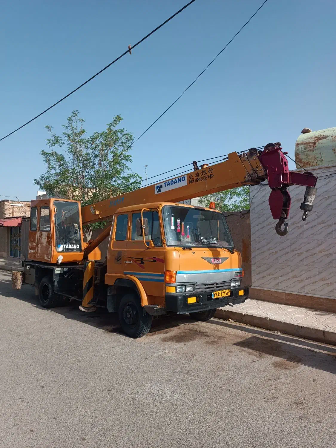 جرثقیل ۷تن|خودرو سنگین|نیمبلوک, |دیوار