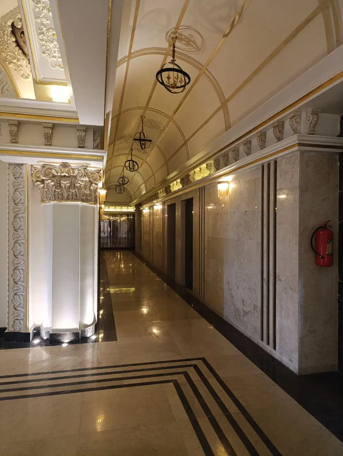 فروش آپارتمان ۸۲ متری خوش‌نقشه در موقعیت عالی|فروش آپارتمان|کهریزک, |دیوار