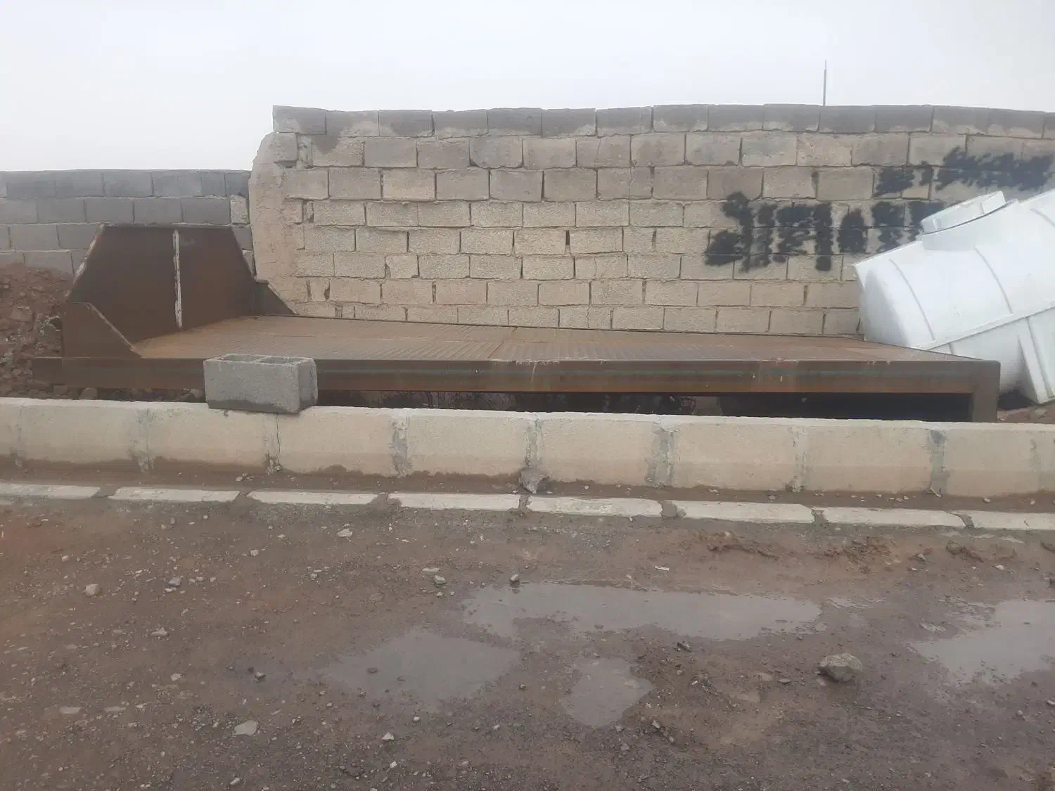 کف ۲۲۰ در ۴۲۰|خودرو سنگین|زرندیه, |دیوار