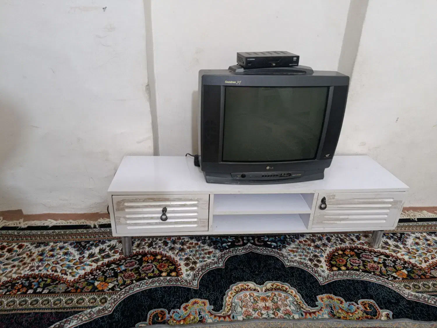 تلویزیون و میز|تلویزیون و پروژکتور|زاهدان, |دیوار