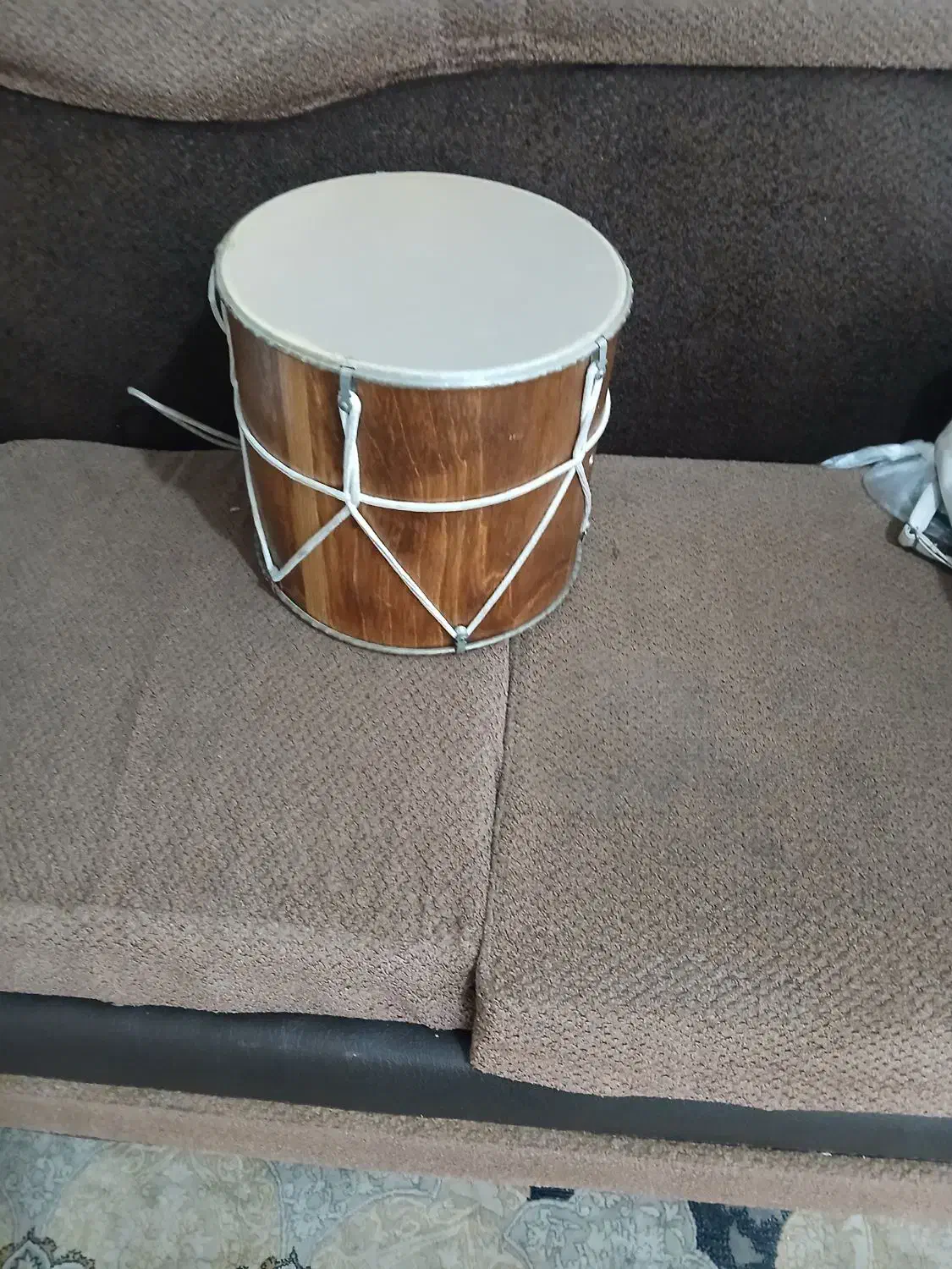 ناغاره|درام و پرکاشن|لنجان, |دیوار