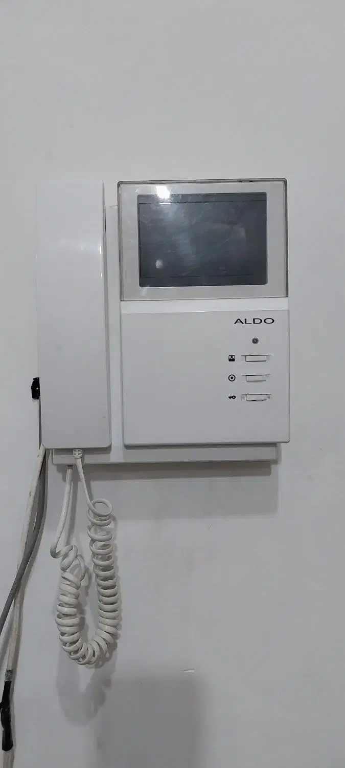 آیفون آلدو4اینچ تصویری حافظه دار زیر قیمت|صوتی و تصویری|بم, |دیوار