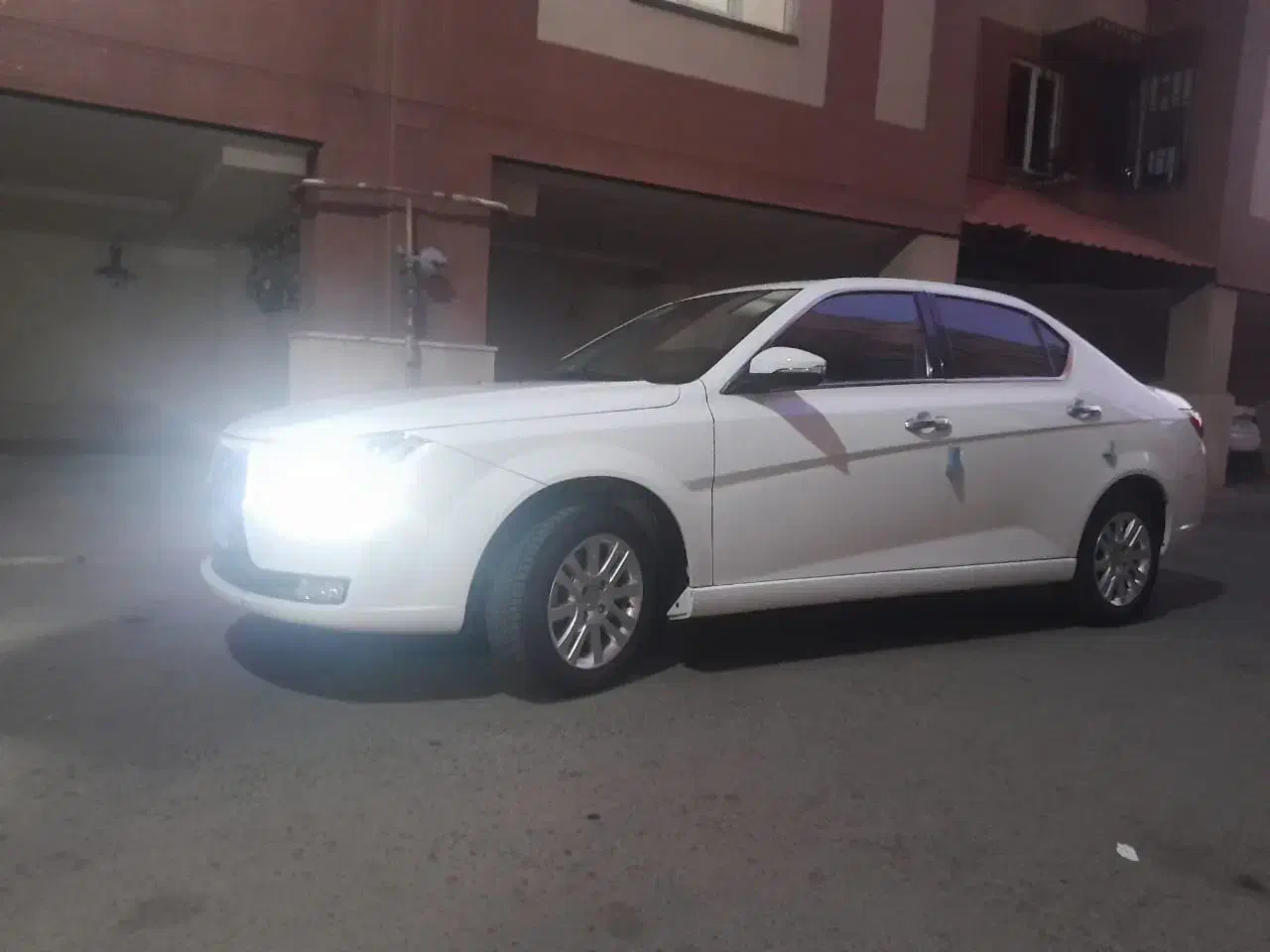 دنا پلاس ۶دنده ۱۴۰۴ موتور ef7p|خودرو سواری و وانت|پرند, فاز ۳|دیوار