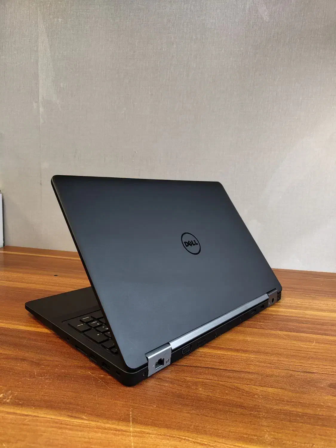 لپتاپ Dell / گرافیک مجزا/ قیمت مناسب|رایانه همراه|تبریز, |دیوار