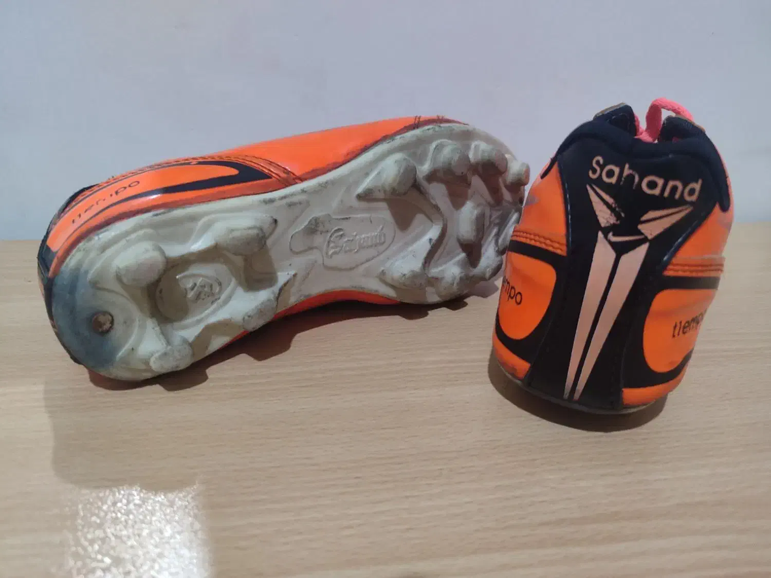 دو تا کفش فوتبال استوک و دبل|تجهیزات ورزشی|بهارستان, |دیوار