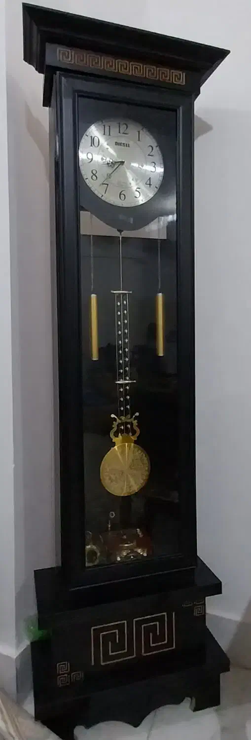 ساعت ایستاده تمیز و شیک|ساعت دیواری و تزئینی|دورود, |دیوار