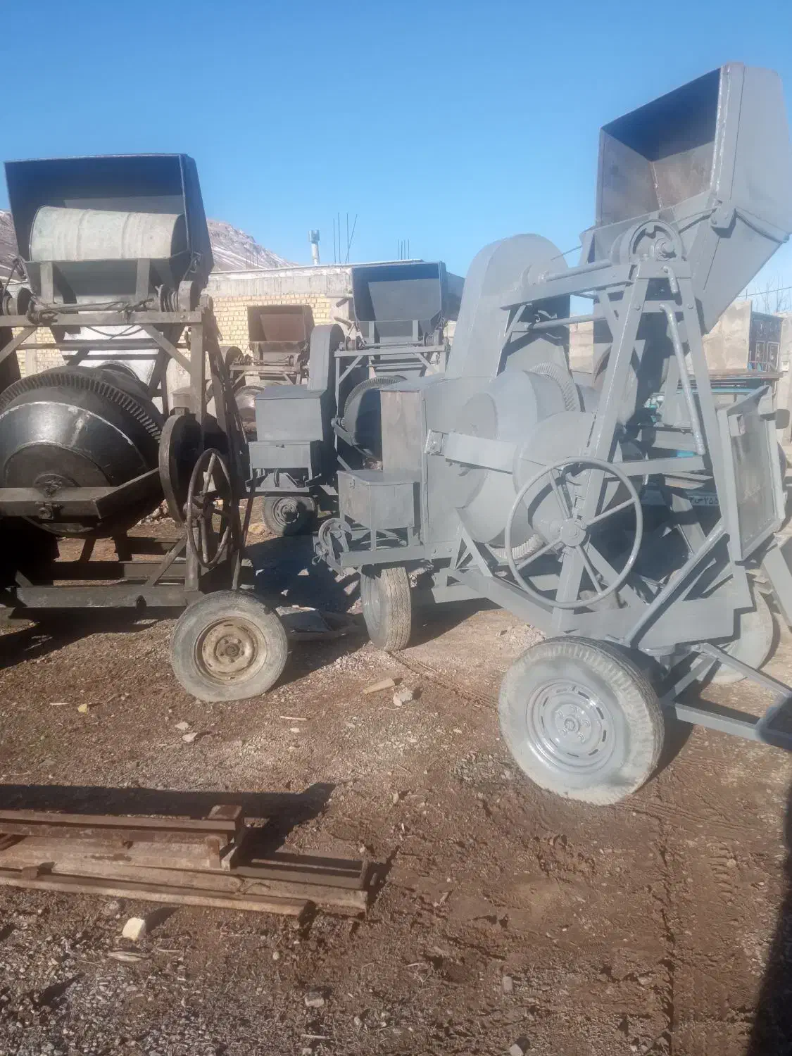 خلاطه،بتونیر|مصالح و تجهیزات ساختمان|لاران, |دیوار