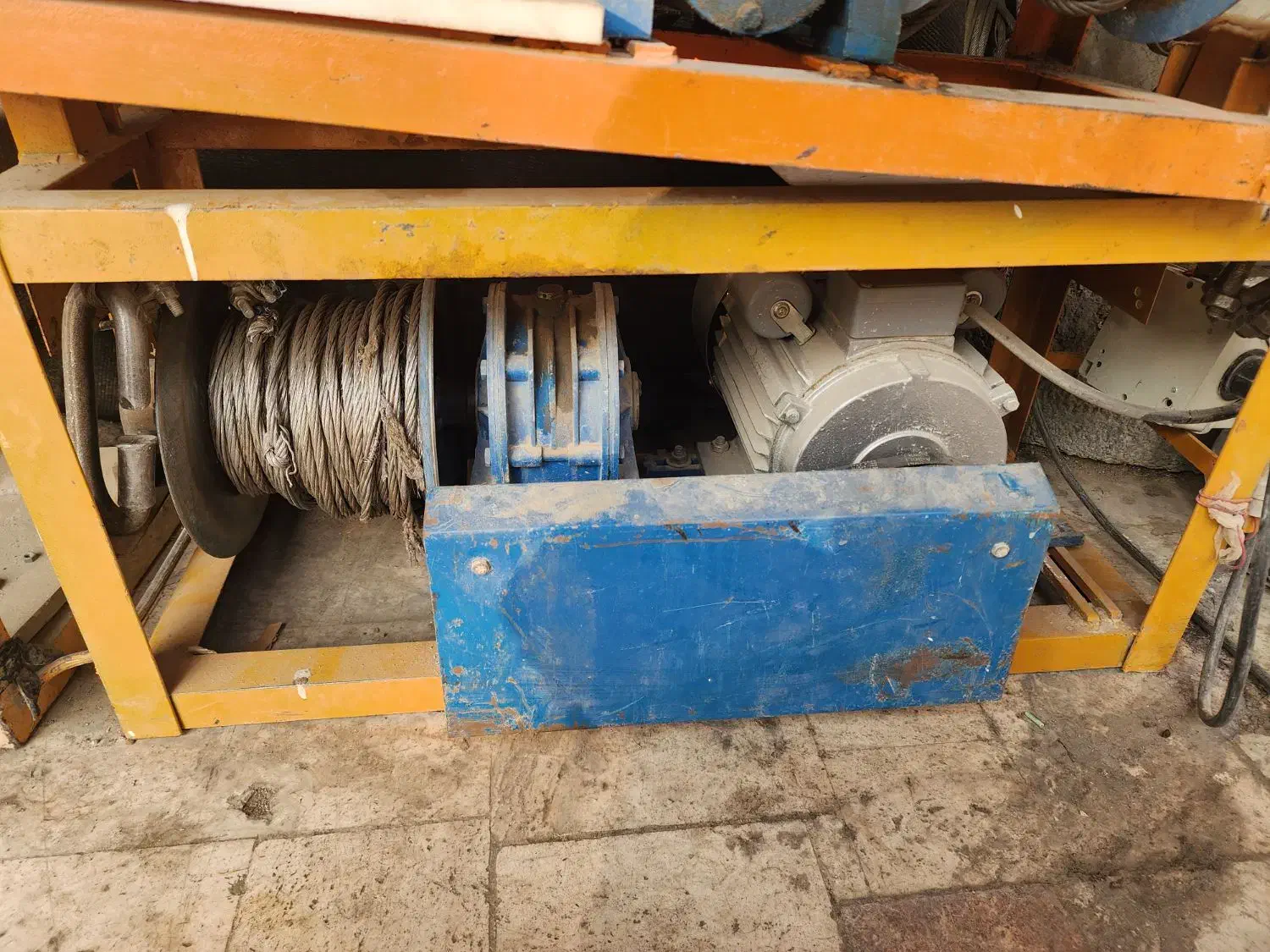 اجاره بالابر شبانه روزی حتی در روزهای تعطیل|مصالح و تجهیزات ساختمان|تهران, قلهک|دیوار