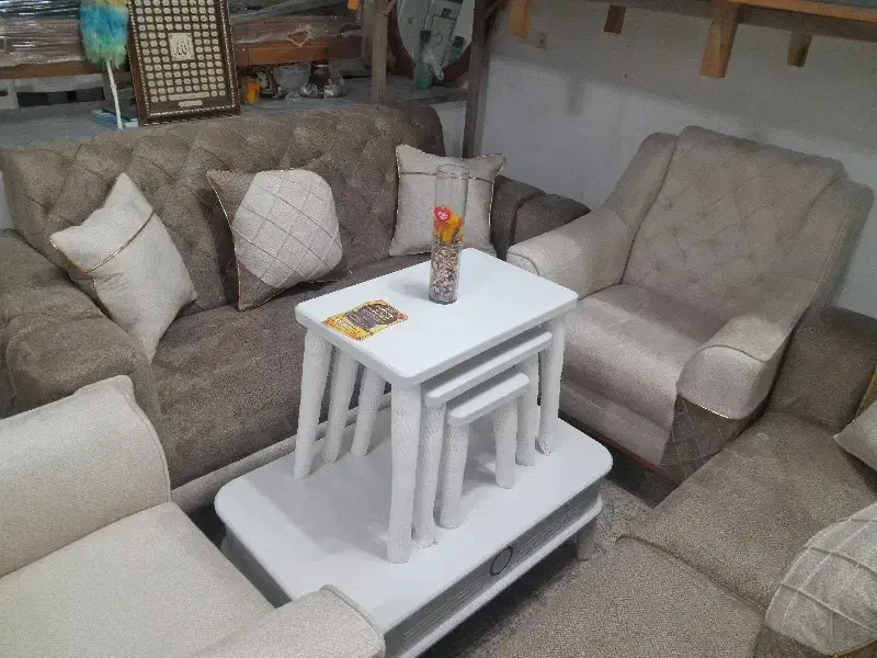 مبل راحتی|مبلمان خانگی و میز عسلی|خمینی‌شهر, |دیوار