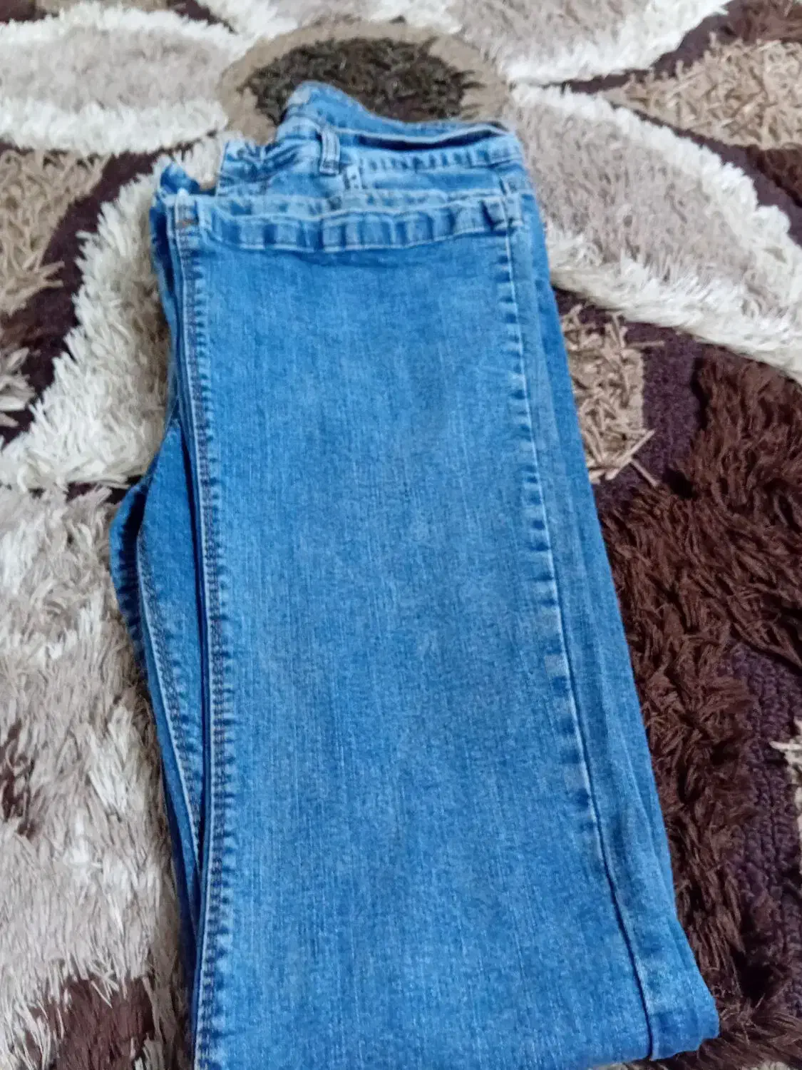 لباس درحد نو|لباس|قم, باسکول|دیوار