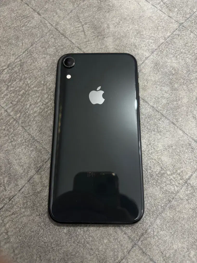 iPhone xr|موبایل|اندیمشک, |دیوار