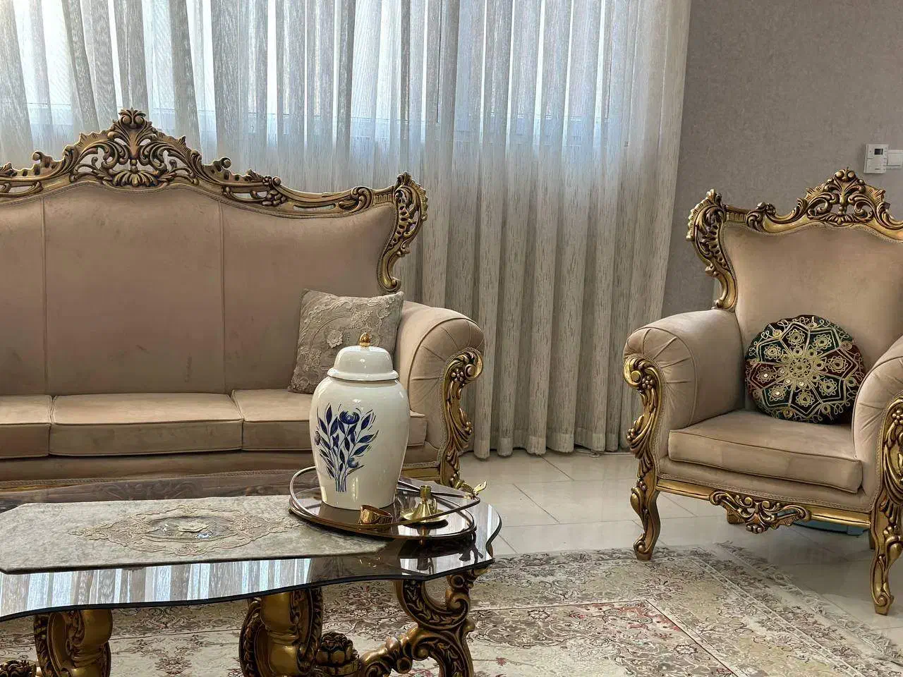 مبل منبت کلاسیک ۹ نفره|مبلمان خانگی و میز عسلی|رباطکریم, رباطکریم|دیوار