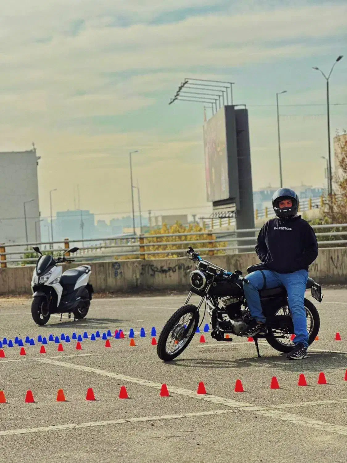 آموزش موتور زیر نظر مربی فدراسیون|خدمات آموزشی|تهران, سعادتآباد|دیوار