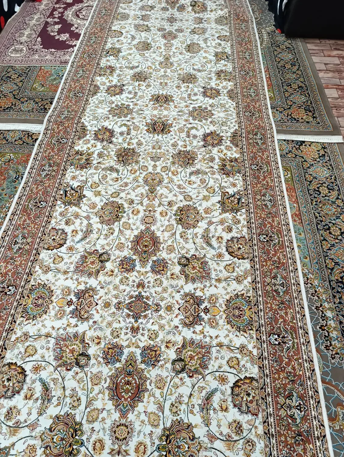 کناره ۷۰۰شانه اصل|فرش|میاندوآب, |دیوار