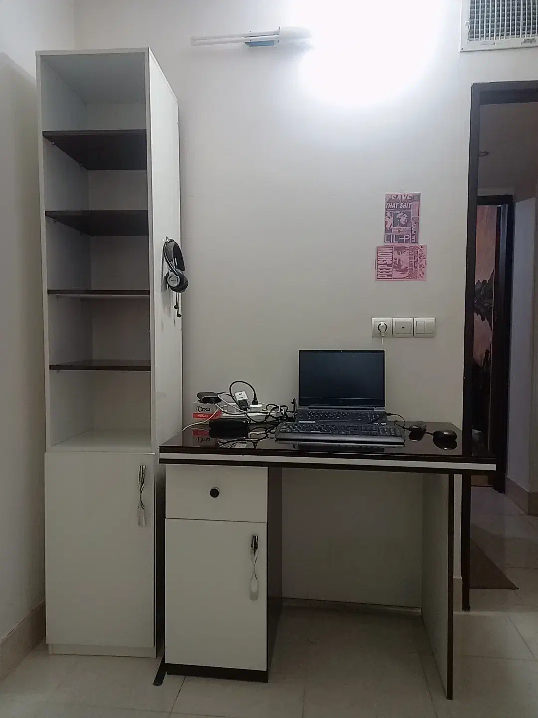 میز کامپیوتر وکتابخانه کاملا نو وسالم|میز تحریر و کامپیوتر|قم, بنیاد|دیوار