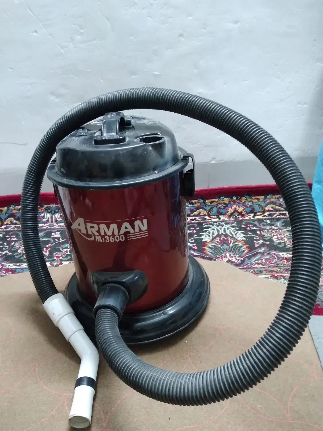 جاروبرقیسطلیدرحدنو|جاروبرقی، جارو شارژی، بخارشو|برخوار, |دیوار