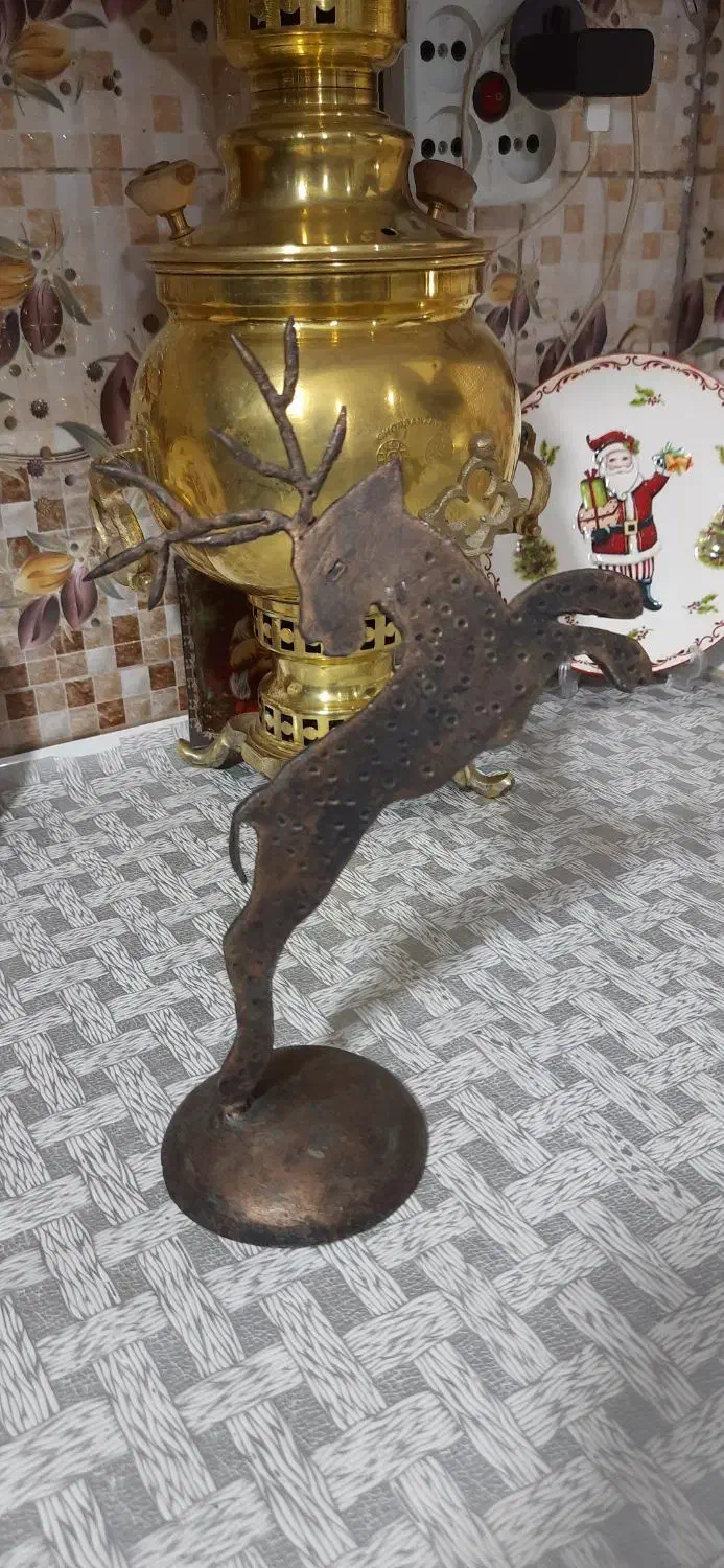 مجسمه قدیمی دست ساز|صنایع دستی و سایر لوازم تزئینی|مشکین‌دشت, |دیوار