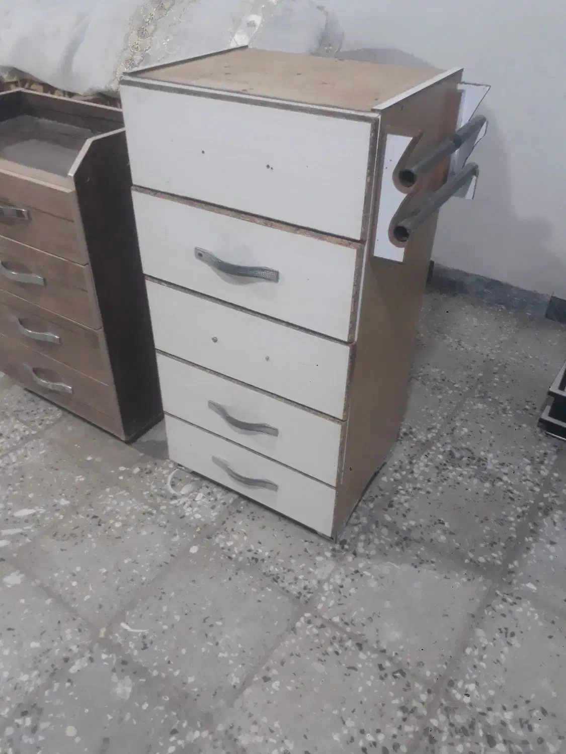 فایل|جاکفشی، کمد، دراور|دورود, |دیوار