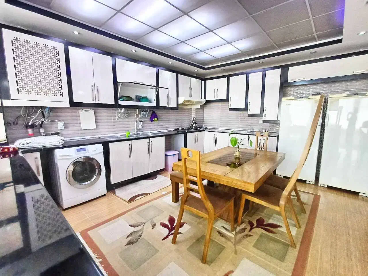 اجاره سوییت آپارتمان نو ساز در جوانرود با4پارکینگ|اجارهٔ کوتاهمدت آپارتمان و سوئیت|جوانرود, |دیوار