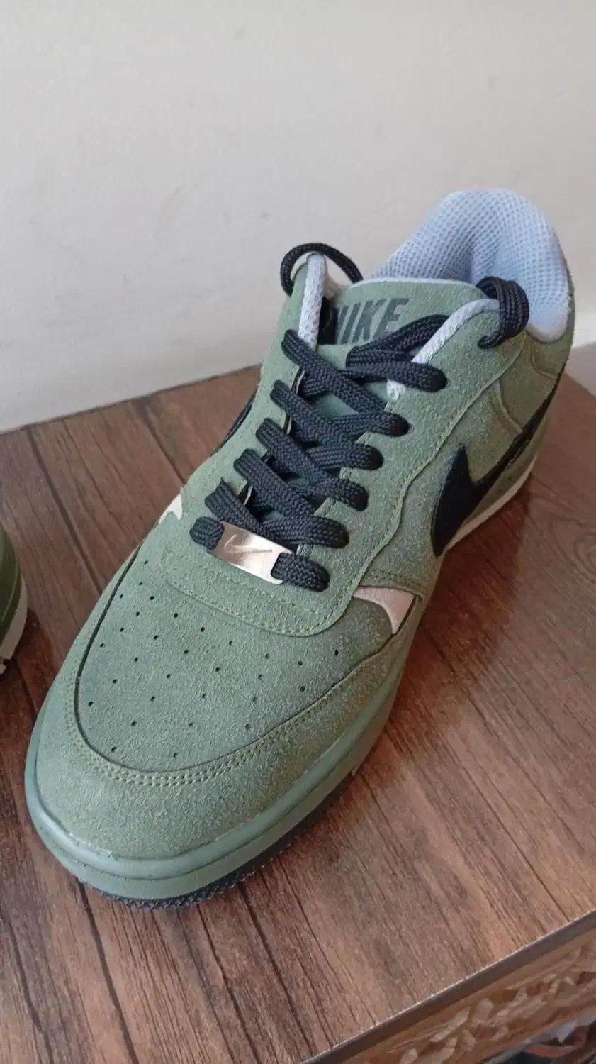 کتونی نایکی|کیف، کفش، کمربند|اراک, |دیوار