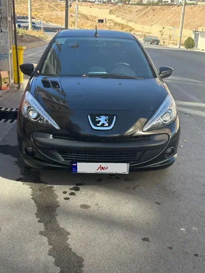 207اتومات مشکی مدل 98|خودرو سواری و وانت|شیراز, شهرک بهشتی|دیوار