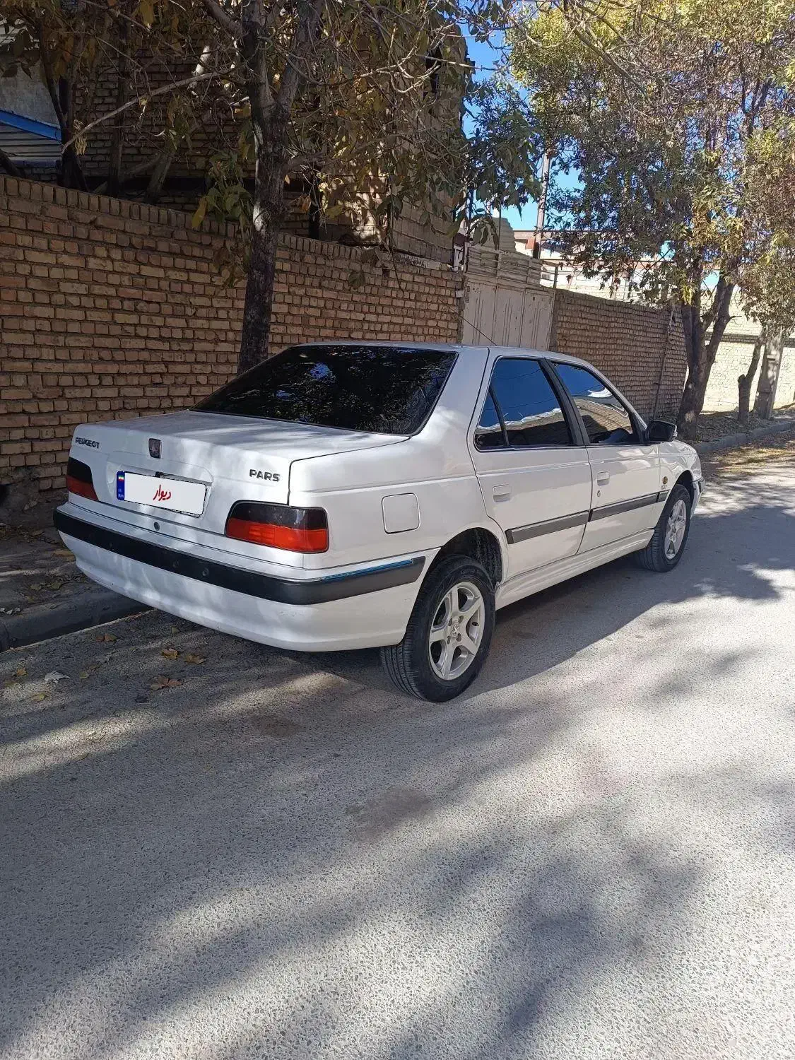 پژو پارس سال|خودرو سواری و وانت|الیگودرز, |دیوار