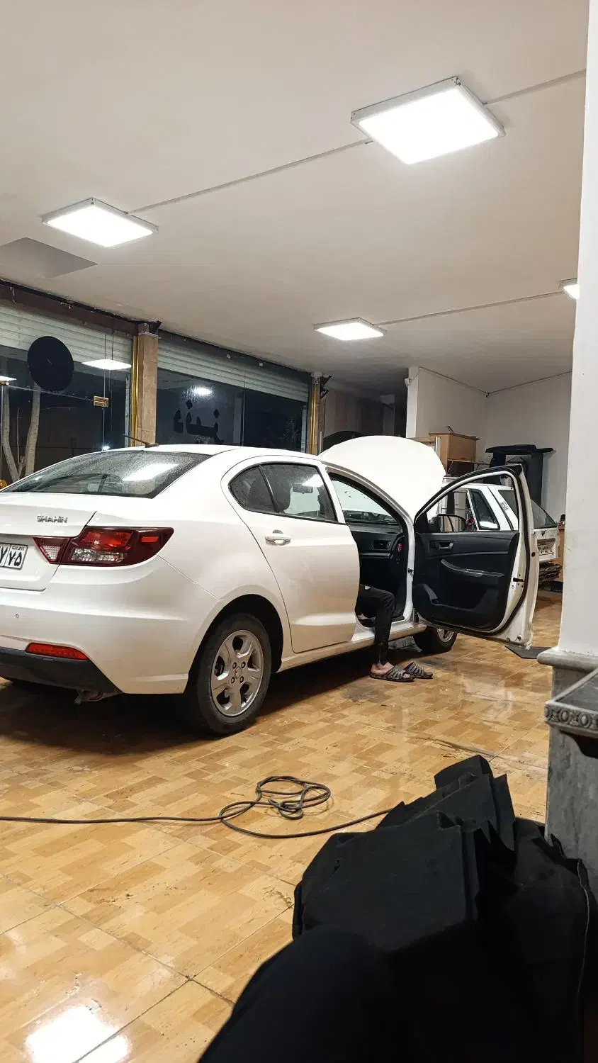 به یک مکانیک باطری ساز نقاش نیاز مندیم|استخدام صنعتی، فنی، مهندسی|تبریز, |دیوار