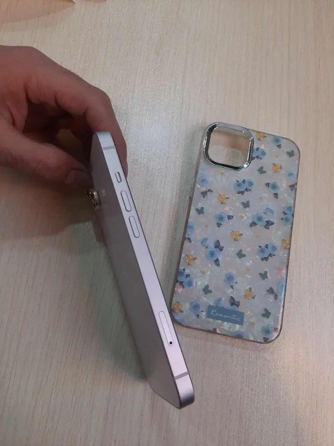 آیفون۱۳ نرمال zaa صورتی بدون خط و خش|موبایل|سنقر, |دیوار