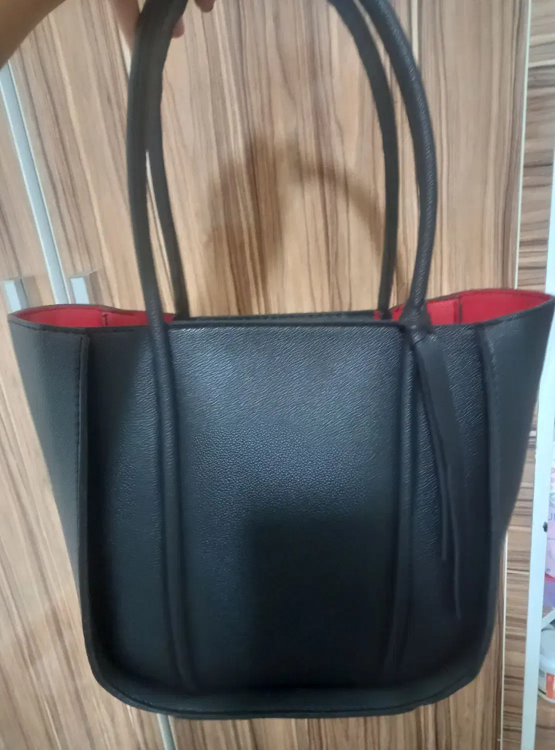 کیف چری|کیف، کفش، کمربند|یاسوج, |دیوار