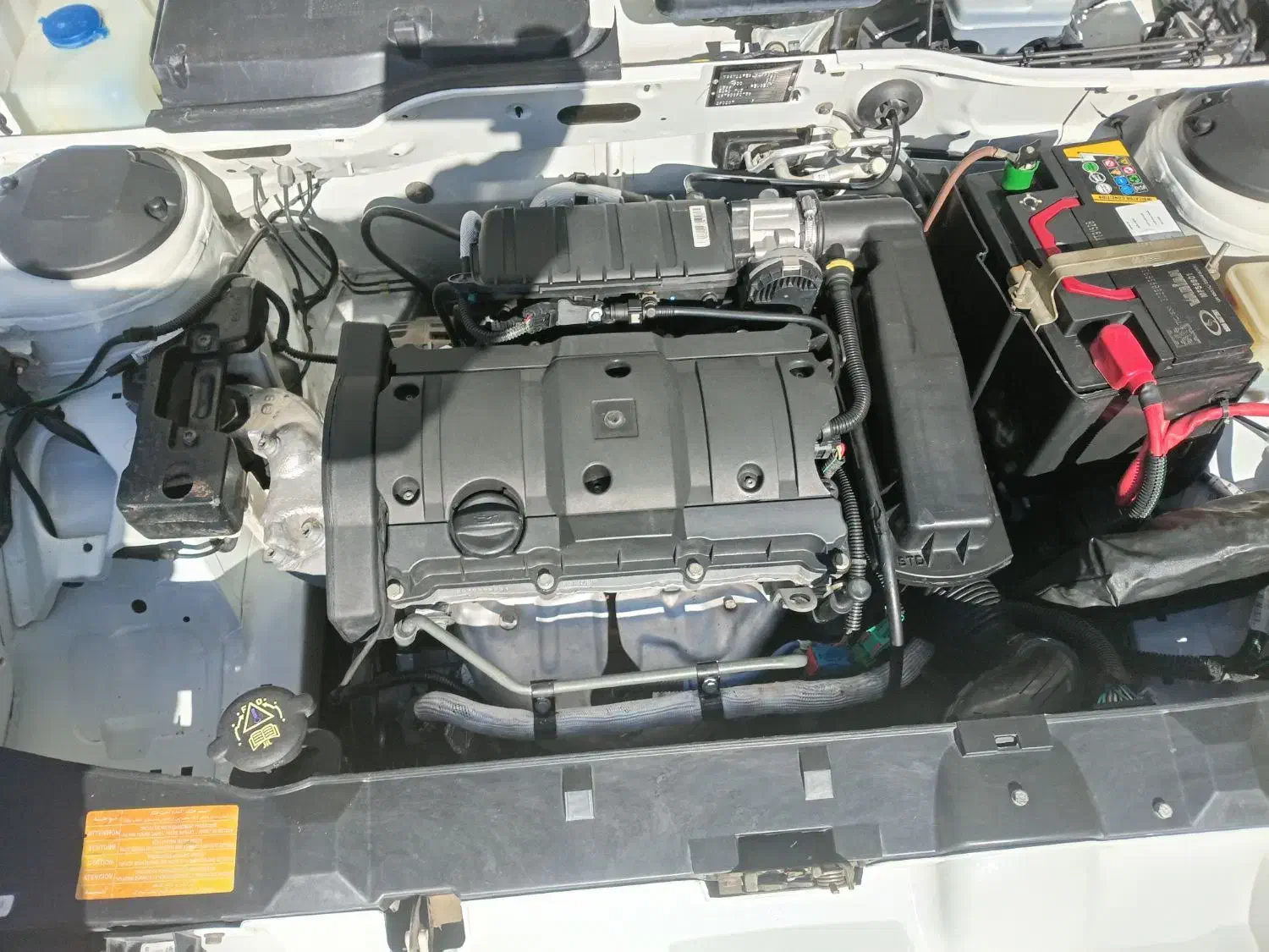 پژو پارس tu5 مدل ۱۳۹۹ بیرنگ در حد صفر خشک|خودرو سواری و وانت|اردبیل, |دیوار