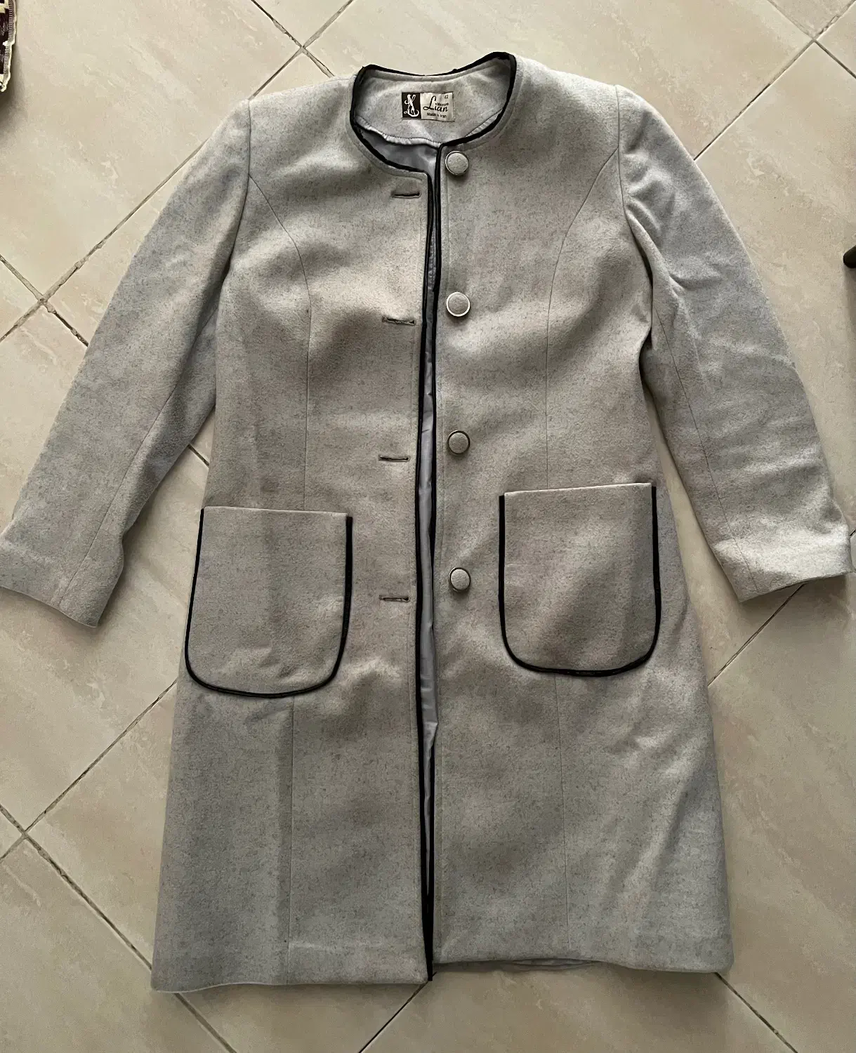 پالتو آستر دار سایز ۳۸ کم کارکرد|لباس|ساری, |دیوار