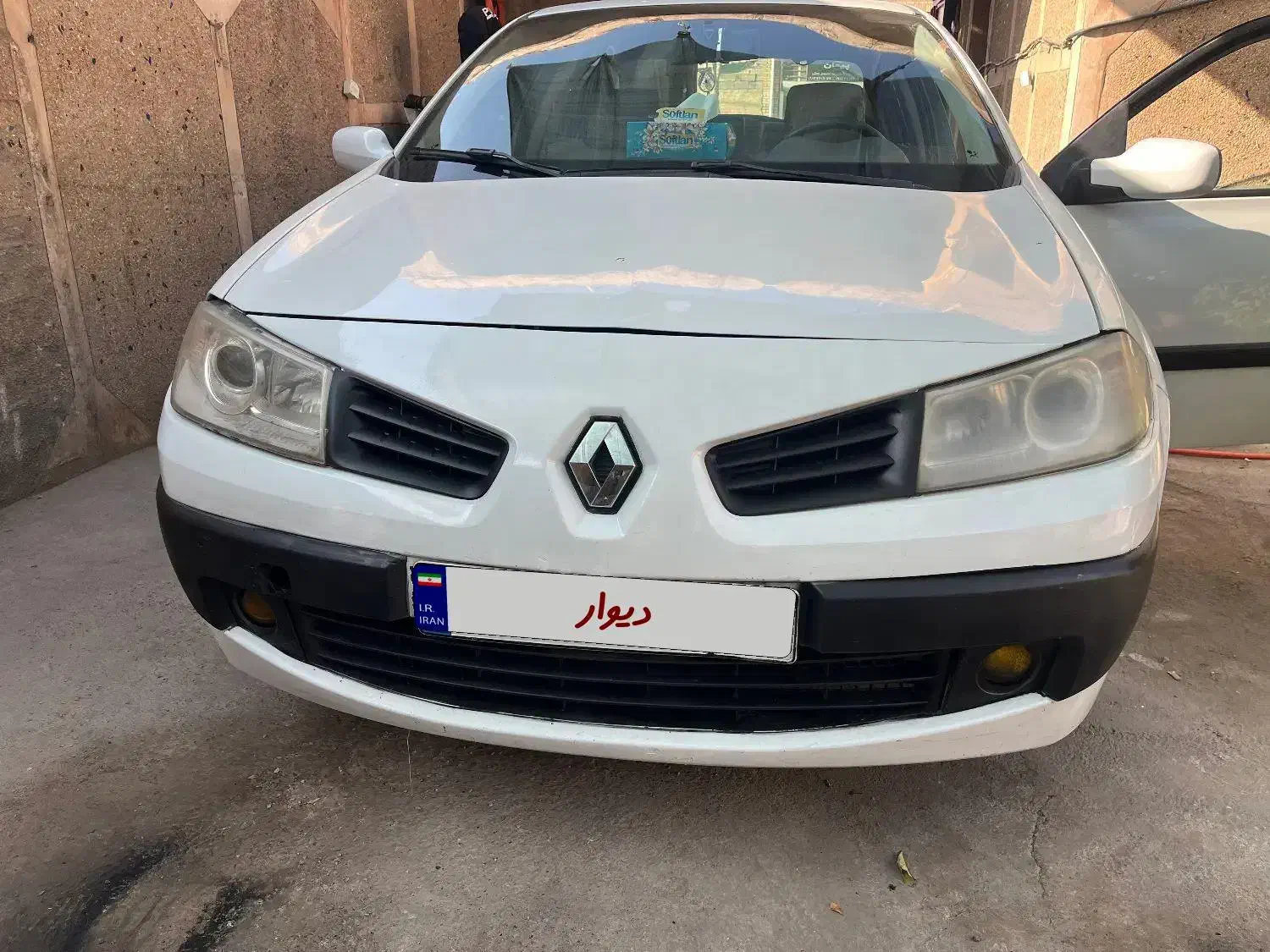 مگان ۱۶۰۰|خودرو سواری و وانت|کرمان, |دیوار