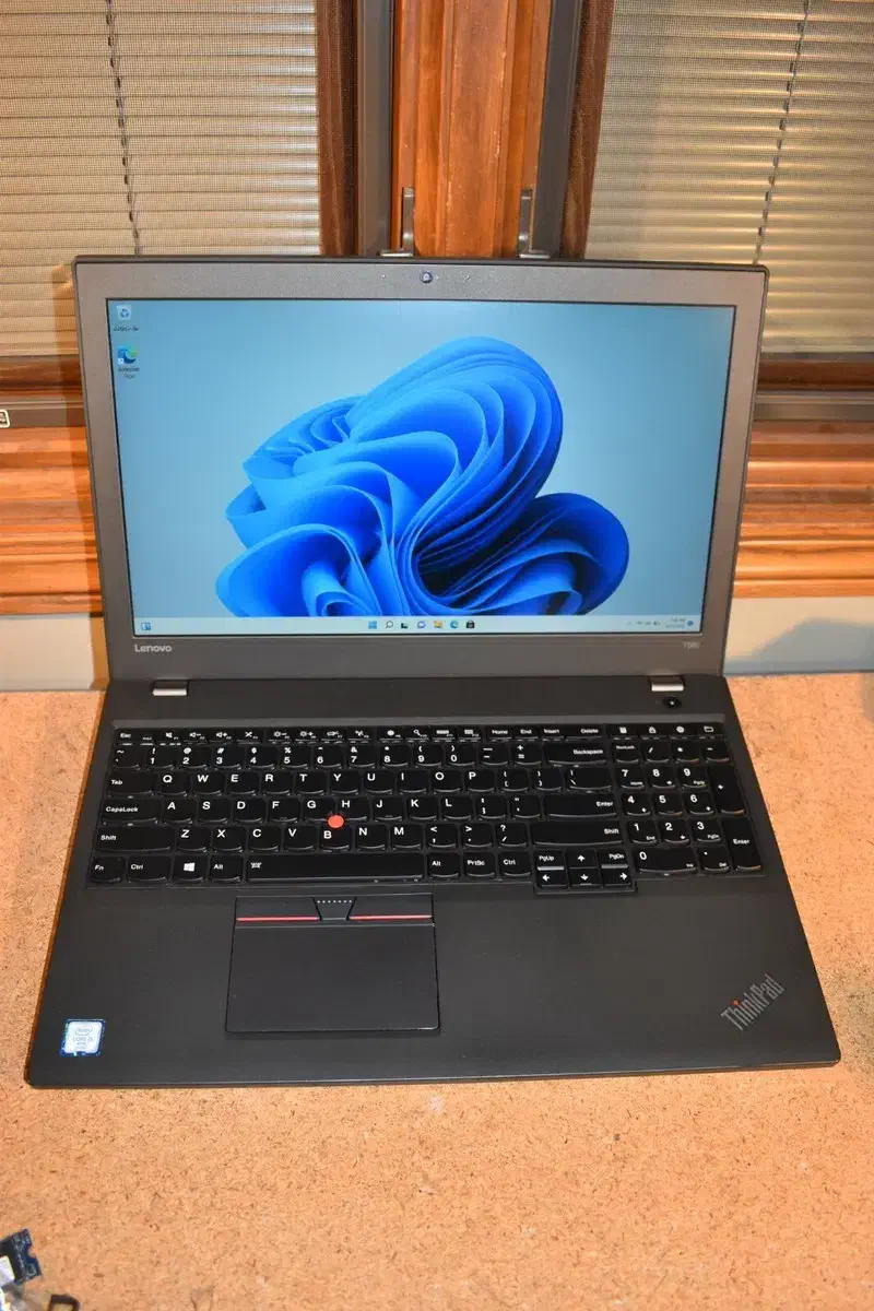 لپ‌تاپ Lenovo T560 با دو باتری +سیم‌کارت خور(قسطی)|رایانه همراه|بندرعباس, |دیوار