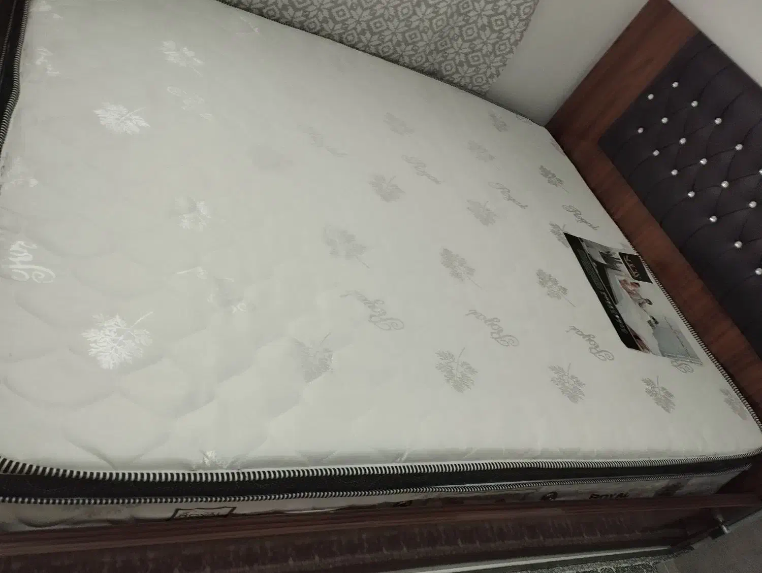 تخت و خواب ام دی اف دو نفره همراه با تشک|تخت و سرویس خواب|مهاباد (آذربایجان غربی), |دیوار