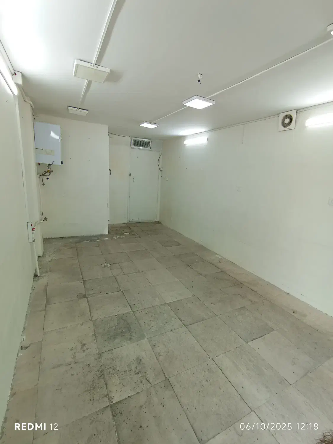 ۲۰ متر مغازه فروشی|فروش مغازه و غرفه|تهران, علم و صنعت|دیوار