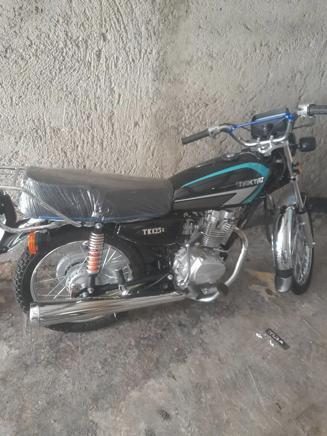 تکتاز 404|موتورسیکلت|تربت جام, جامرود|دیوار