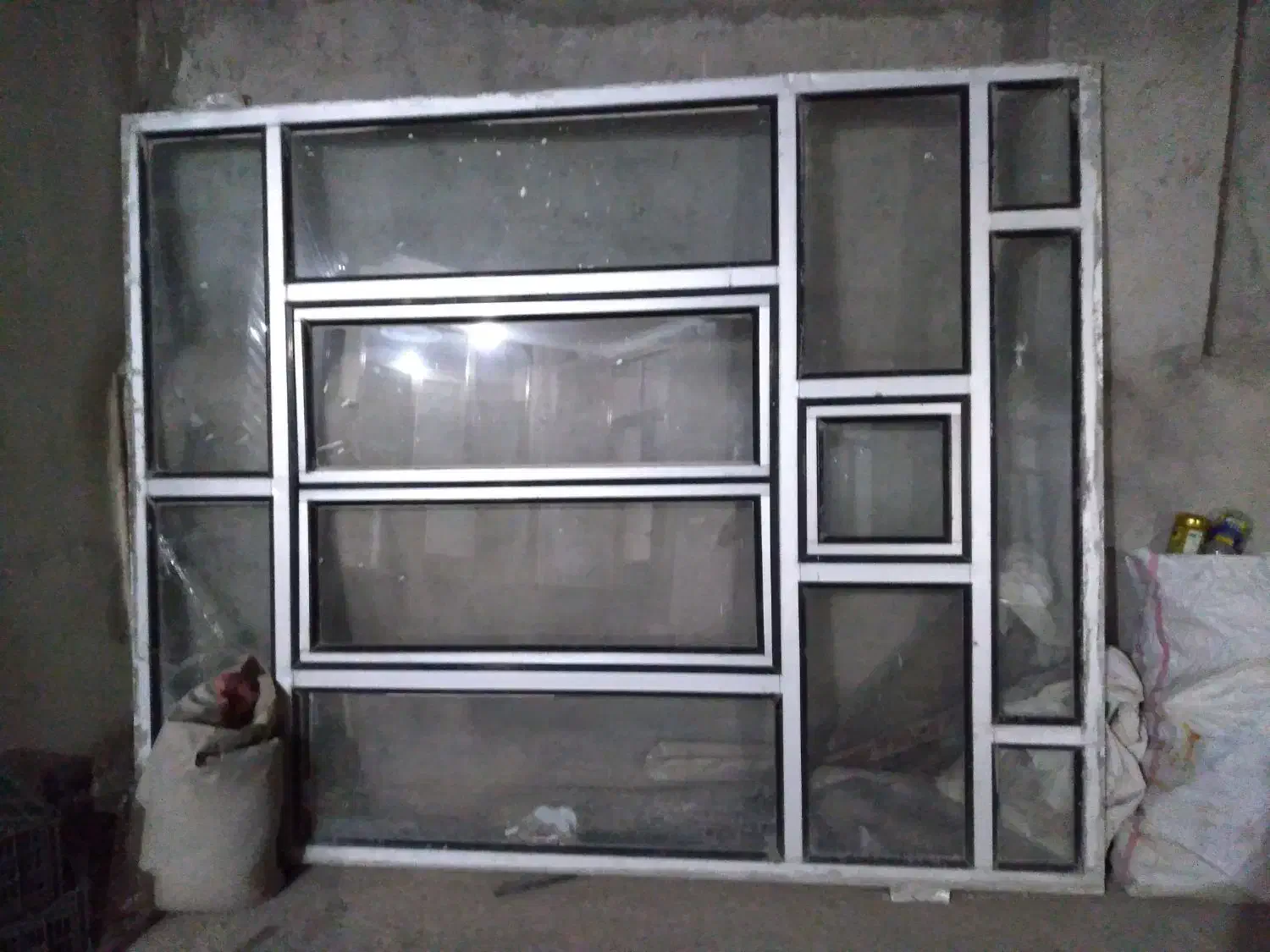 فروشی درب حیاط و پنجره آلمینیومی|مصالح و تجهیزات ساختمان|مراغه, |دیوار