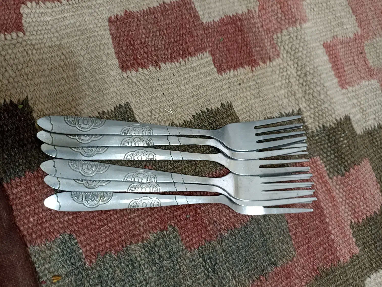 یک دست چنگال بدون استفاده|ظروف سرو و پذیرایی|عجب شیر, |دیوار