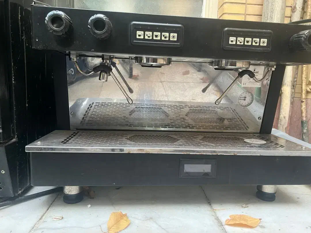 فروش تمام تجهیزات کافه  قهوه به صورت کامل و تکی|کافی‌شاپ و رستوران|صدرا-فارس, فاز ۱|دیوار