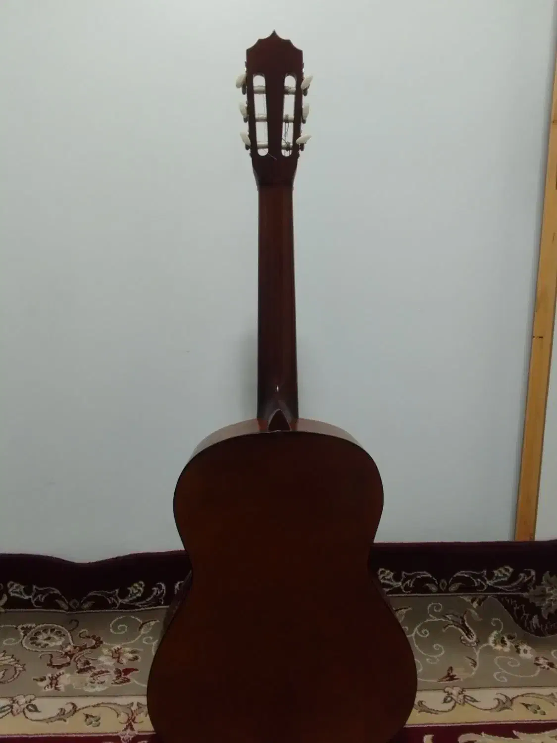 گیتار وفایی|گیتار، بیس، امپلیفایر|اصفهان, باتون|دیوار