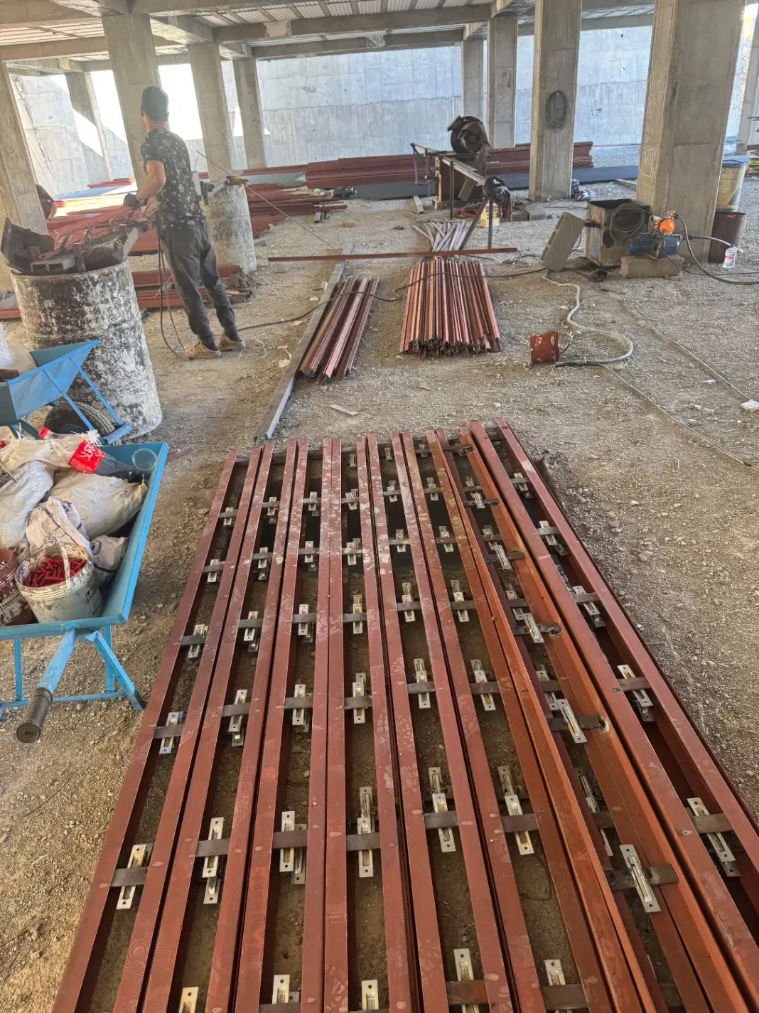 کمی برای جوشکاری|استخدام صنعتی، فنی، مهندسی|ایلام, |دیوار