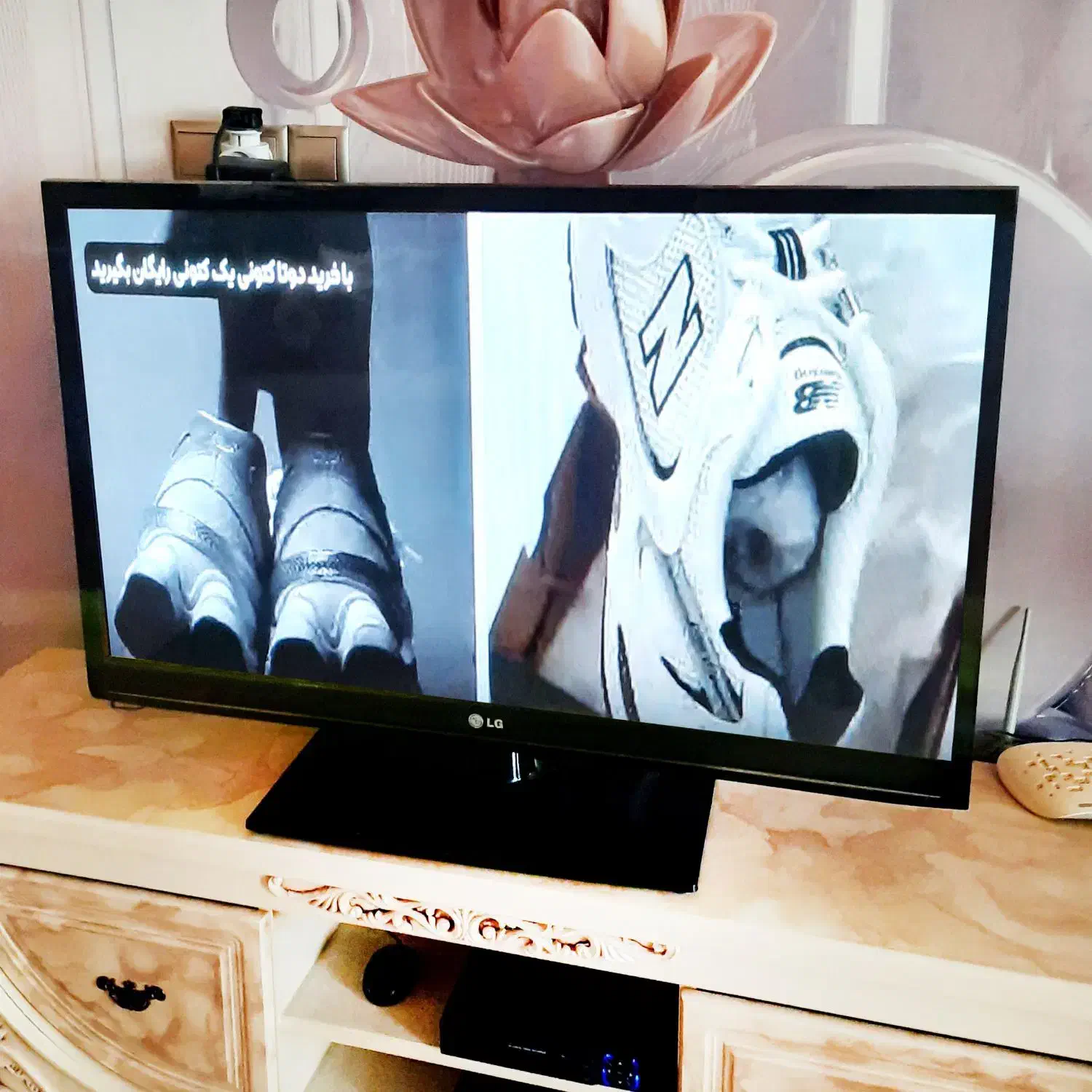 tv ال سی دی 42 اینچ ال جی(چک صیادی)|تلویزیون و پروژکتور|اردکان, |دیوار