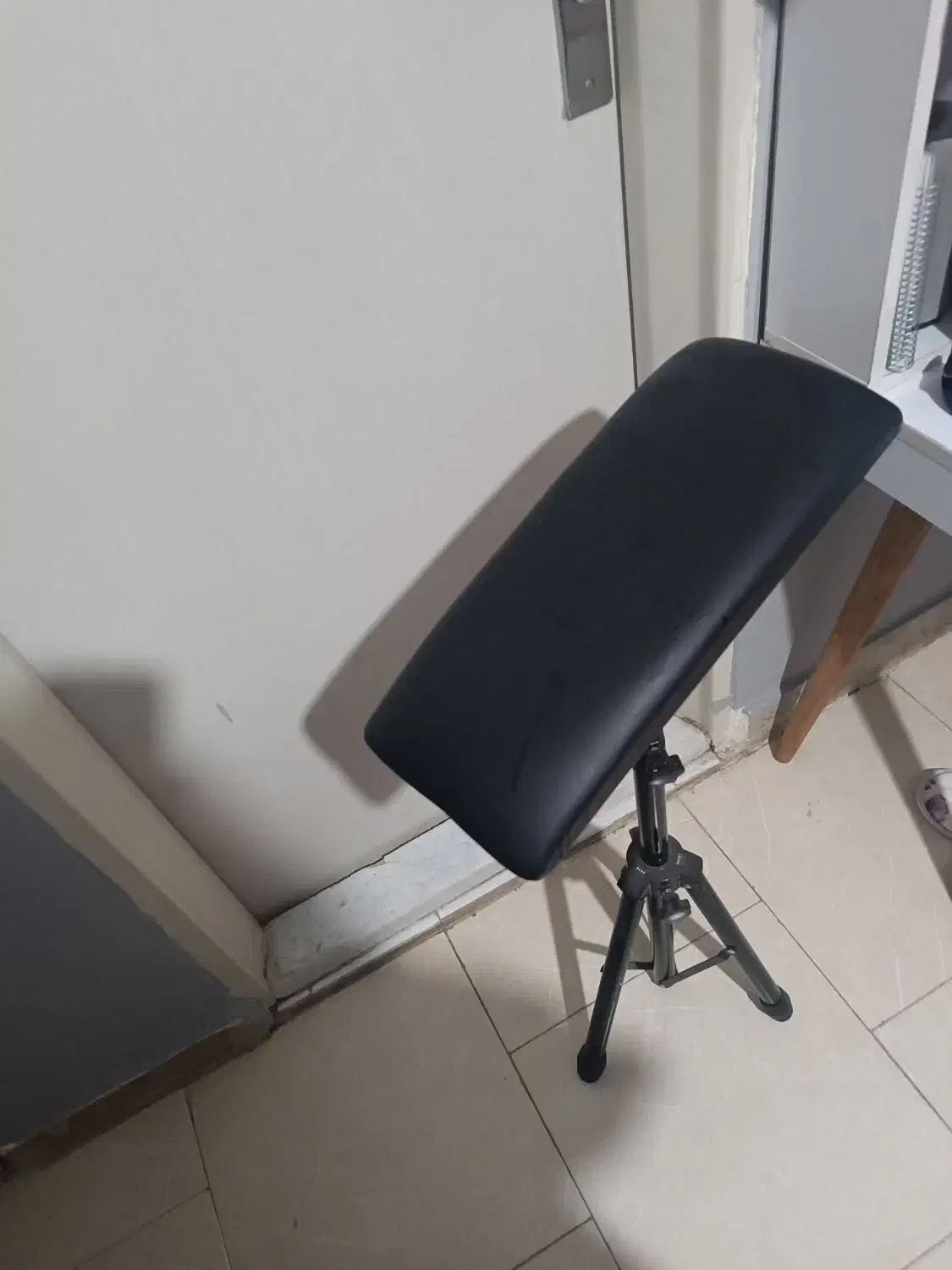 ترولی و ارم رست  تتو|آرایشگاه و سالن‌های زیبایی|قزوین, |دیوار