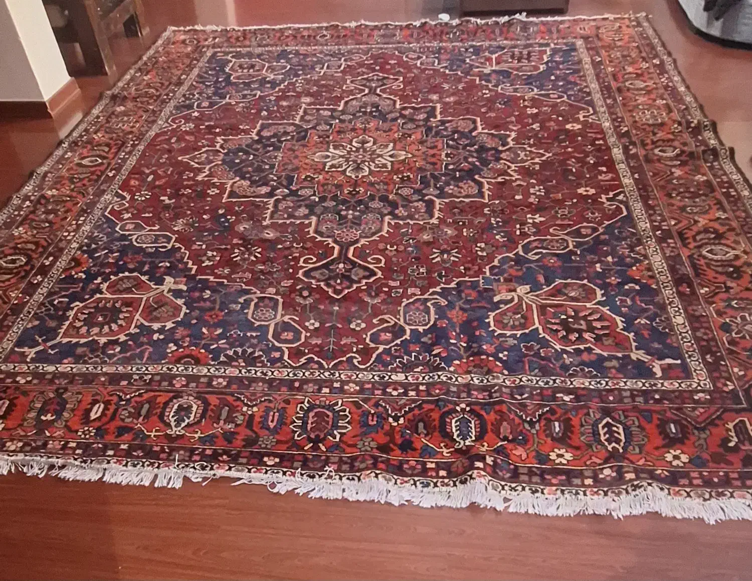 فرش دست بافت شیرازی قدیمی ۱۴ متری بی نظیر|فرش|تهران, مرزداران|دیوار