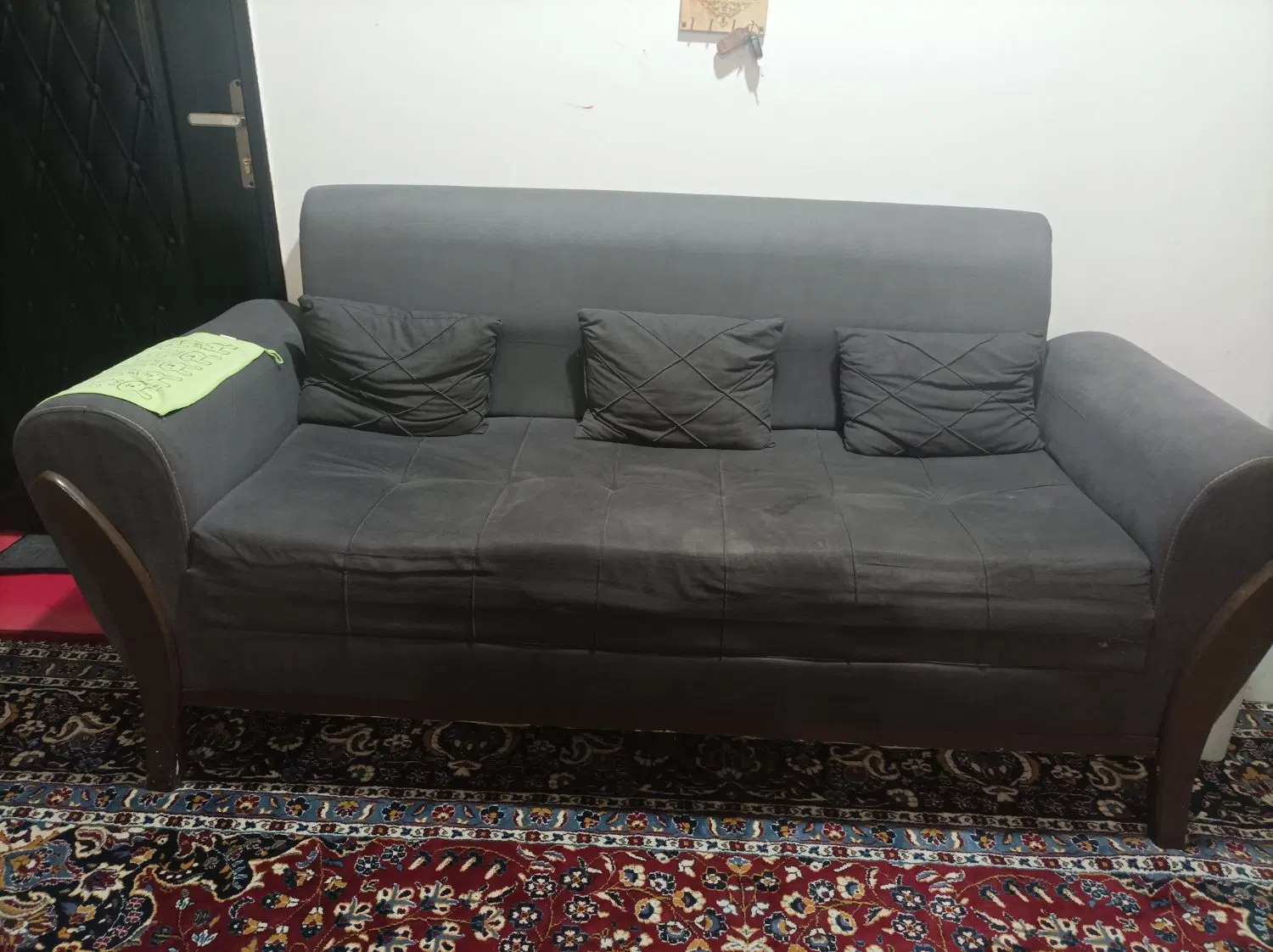 مبل|مبلمان خانگی و میز عسلی|نیمروز, |دیوار