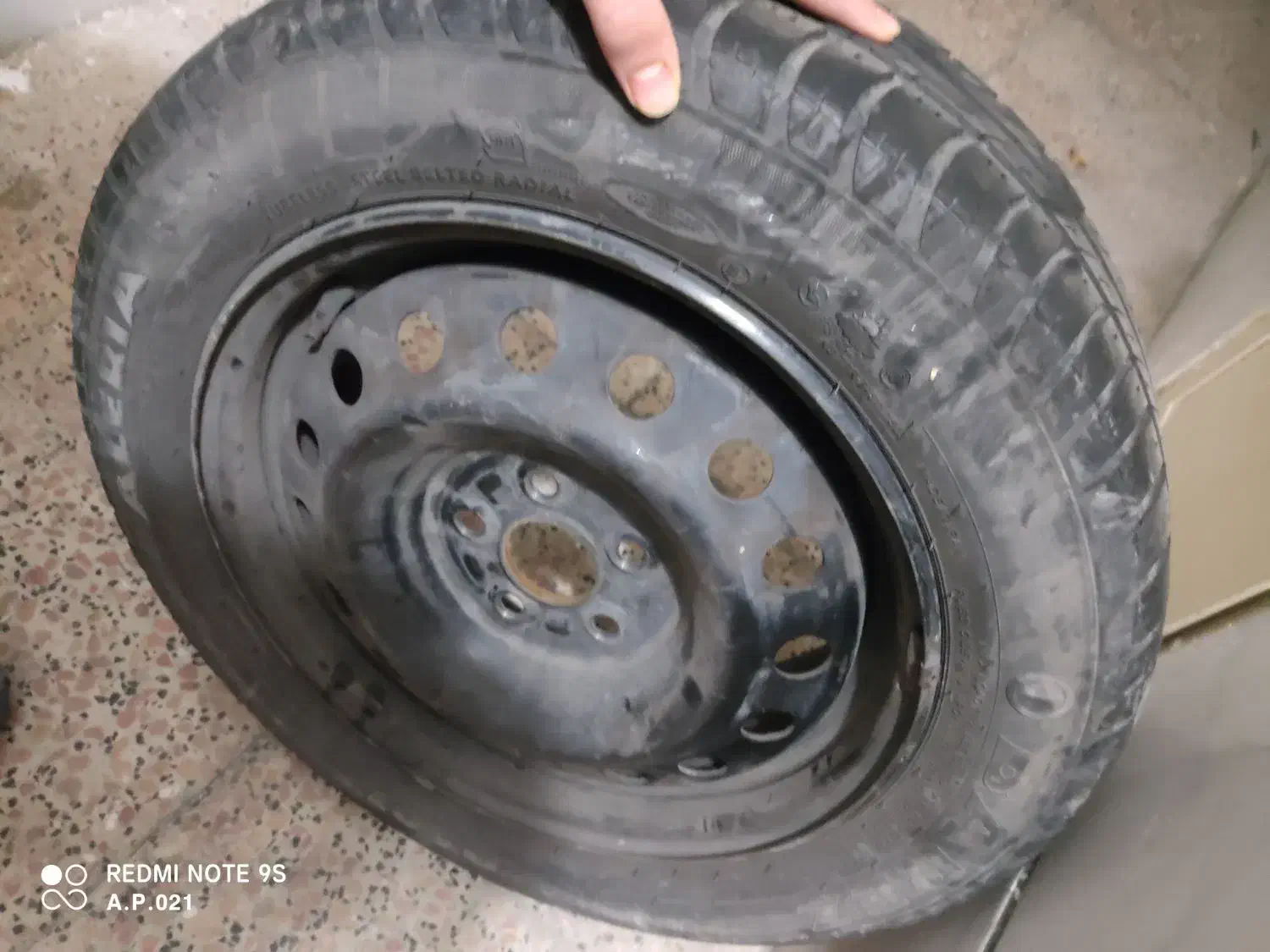 رینگ و لاستیک فابریک بارز سایز 15|قطعات یدکی و لوازم جانبی|تهران, شهرک پاسداران|دیوار