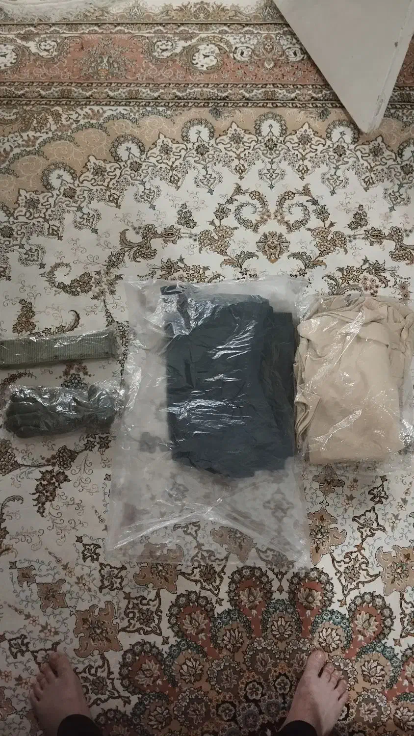 لباس نظامی|لباس|قم, زنبیل آباد|دیوار