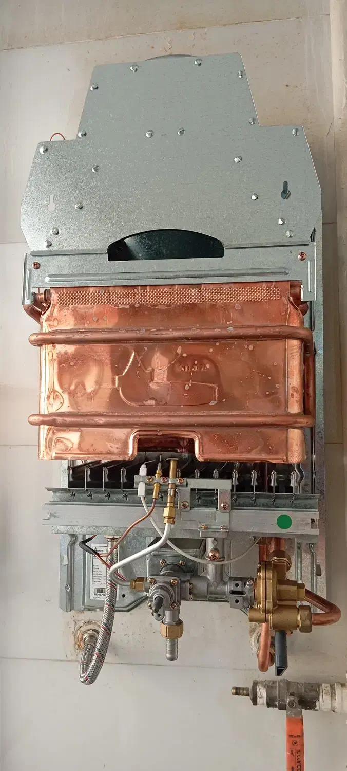 تعمیر.سرویس.انواع پکیج دیواری.آبگرمکن.تصفیه آب|خدمات پیشه و مهارت|اهواز, گلستان|دیوار