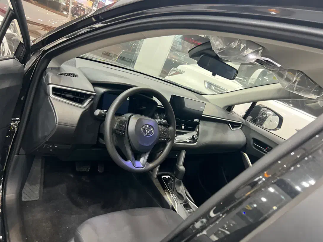 کرولاکراس مدل۲۰۲۴|خودرو سواری و وانت|کیش, |دیوار