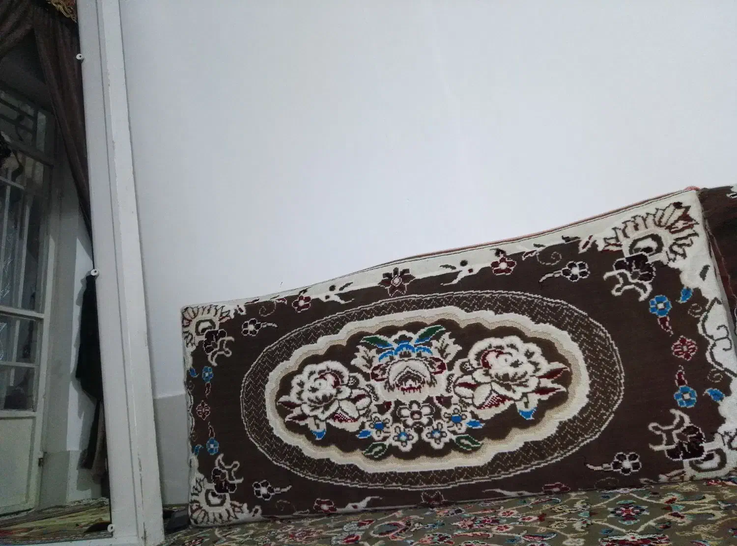 سه جوفت پشتی|پشتی|مشهد, رسالت|دیوار